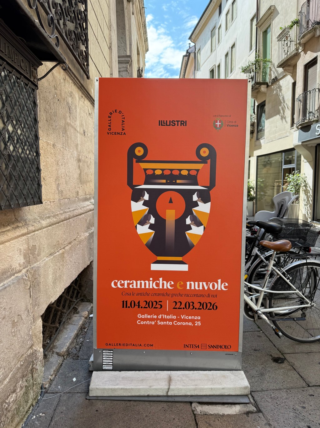 Ancient Greek Vases Meet Comic&nbsp;Strips